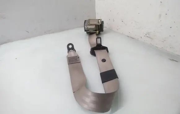 Audi A6 S6 C5 4B Front seatbelt