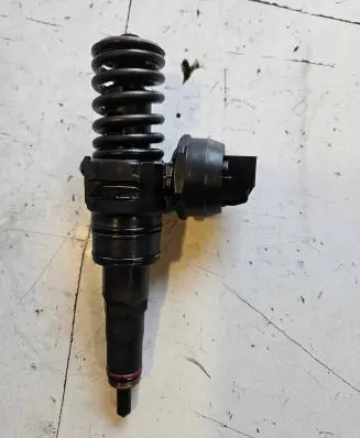 Audi A4 S4 B6 8E 8H Fuel injector 0414720216