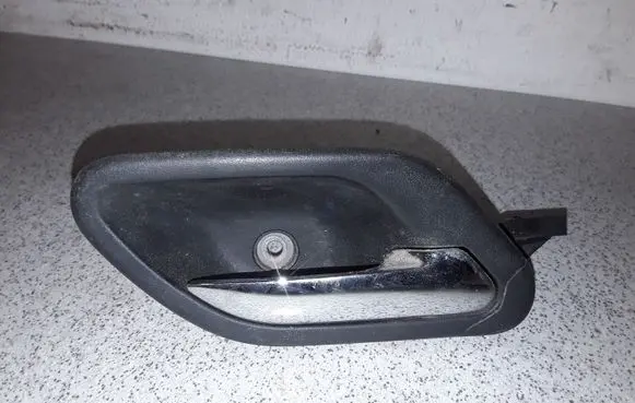 BMW 5 E39 Rear door interior handle 8125516