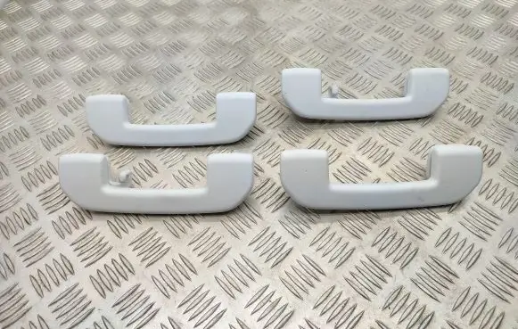 Peugeot 3008 II A set of handles for the ceiling 