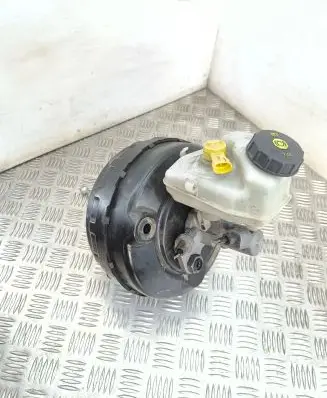 Opel Astra J Brake booster 13388058