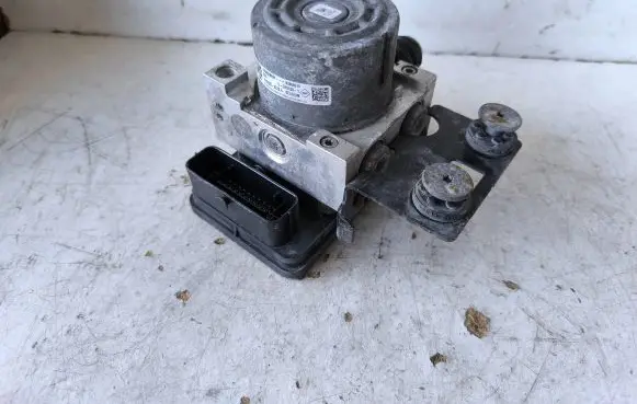 Opel Vivaro ABS Pump 476607609R 93868515 10022002294