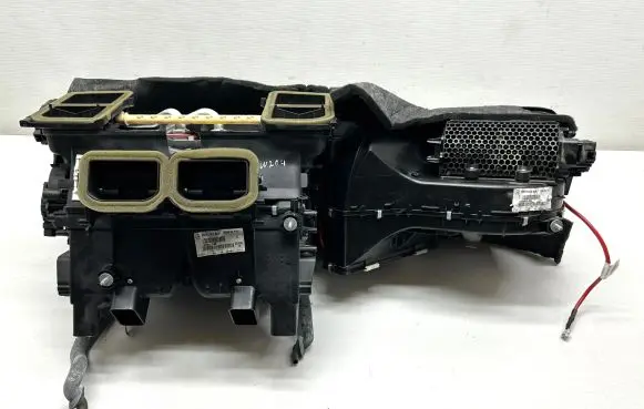 Mercedes-Benz C W204 Interior heater climate box assembly housing A2048302660 0226997 W2042ZPTC