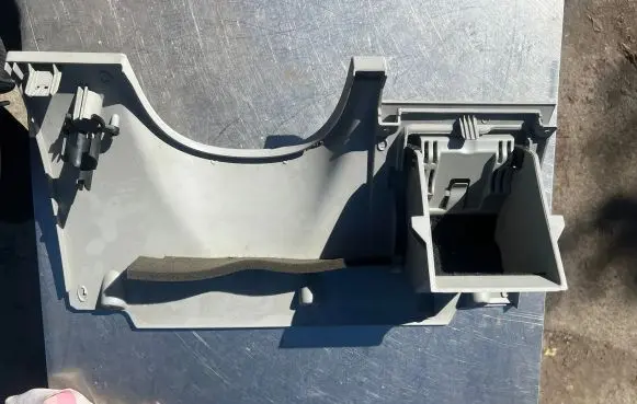 Ford Mondeo Mk III Steering wheel column trim 1S71A04324