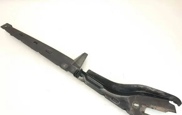 Ford Mondeo MK IV Fender mounting bracket 7S71A02079AE TD20SEBS D2L4A