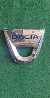 Dacia Sandero Manufacturer badge logo/emblem 628900520