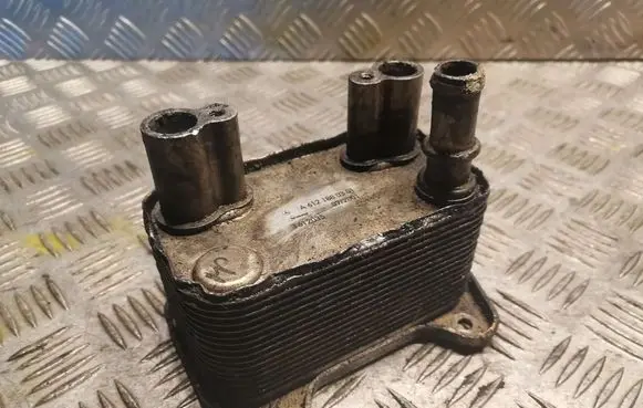Mercedes-Benz C W203 Gearbox / Transmission oil cooler 6121880301