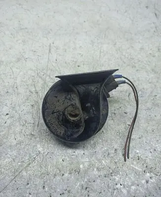 Audi A6 S6 C5 4B Horn signal
