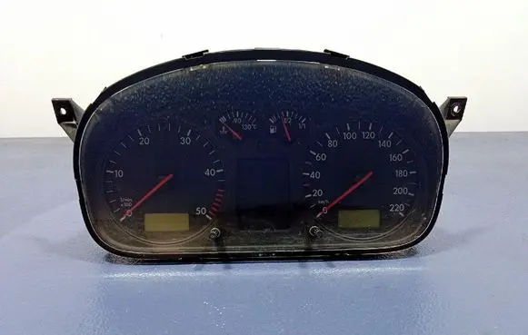 Volkswagen Transporter - Caravelle T4 Speedometer (instrument cluster) 7D0920803B