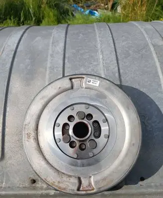 Porsche Cayenne (9Y0 9Y3) Dual mass flywheel 002295001516 180224730047