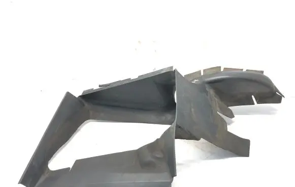 Audi Q7 4L Intercooler air channel guide 4L0117336B 4M0117336B