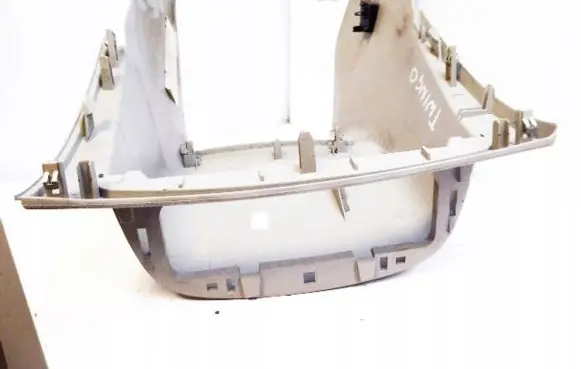 Renault Twingo II Center console 8200541420