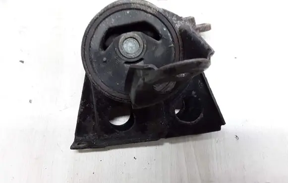 Nissan Almera N16 Engine mount bracket
