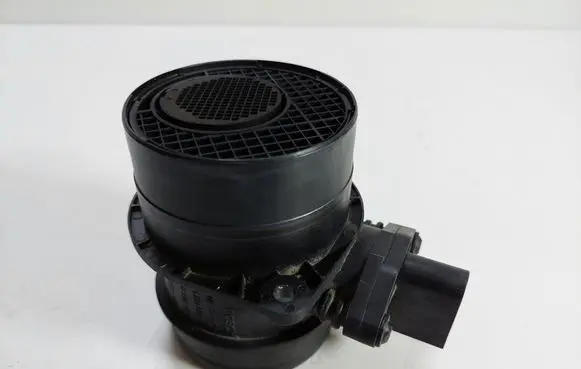 Audi A4 S4 B7 8E 8H Mass air flow meter 0281002461