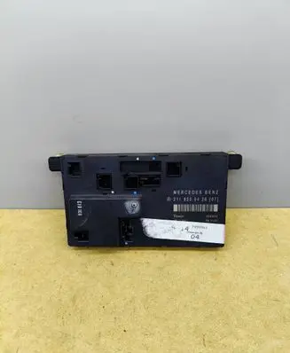 Mercedes-Benz E W211 Door control unit/module 2118200426 7590961 356802