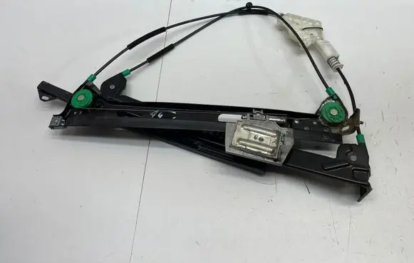 Audi A4 S4 B7 8E 8H Front door electric window regulator 8H0837462A 990261201