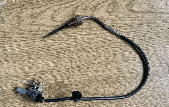 Opel Zafira C Exhaust gas temperature sensor 55585482