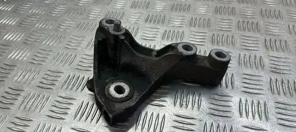Opel Astra K Engine mounting bracket 13364130