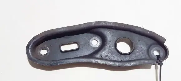 Honda Civic Engine mounting bracket
