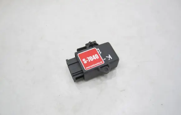Volkswagen PASSAT B6 Seat heating relay 1K0959772