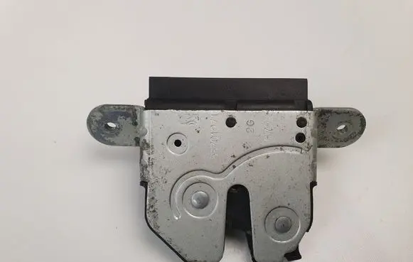 Alfa Romeo Giulietta Tailgate/trunk/boot lock/catch/latch 55701971