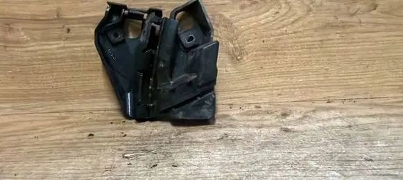 Volvo C30 Front bumper mounting bracket 30655935