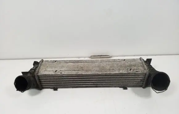 BMW X1 E84 Intercooler radiator 7798788