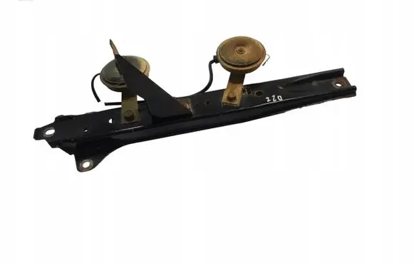 Nissan Navara D22 Horn signal