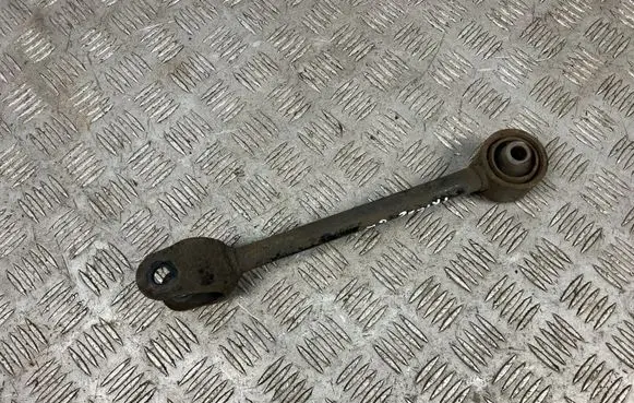 Toyota Prius (XW50) Rear control arm