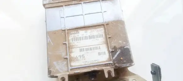 Volvo S40, V40 Engine control unit/module 0281001906 7700110648