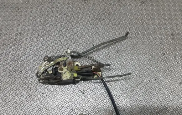 Hyundai Galloper Front door lock 