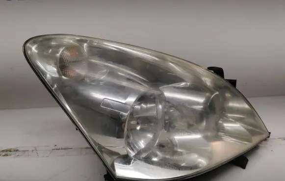 Toyota Corolla Verso AR10 Front fog light HB412V51W 3124