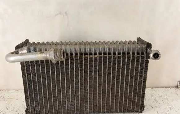 Audi A6 S6 C4 4A A/C cooling radiator (condenser)