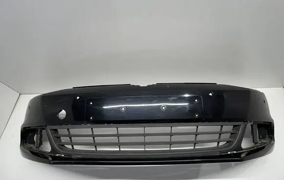 Volkswagen Jetta VI Front bumper 5C6807221B