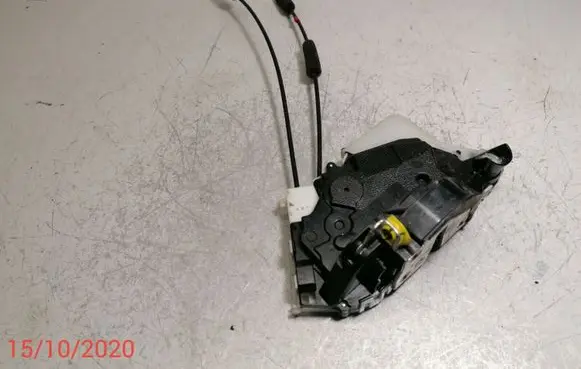 Toyota Prius (XW30) Front door lock