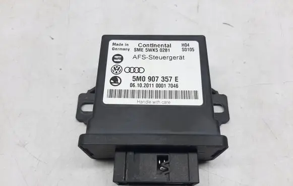Volkswagen PASSAT B7 Light module LCM 5M0907357E