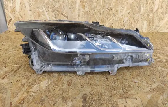 Toyota Corolla E210 E21 Headlight/headlamp 8111002T30 3320638