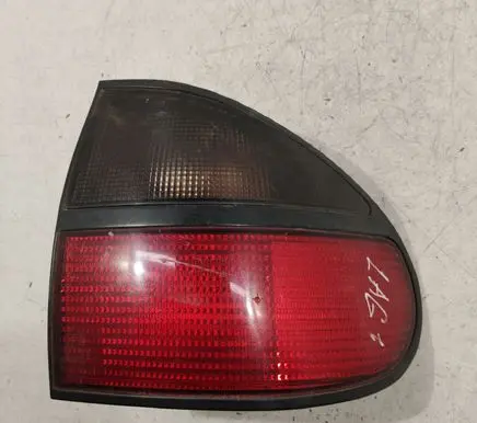 Renault Laguna I Rear/tail lights 7700820051