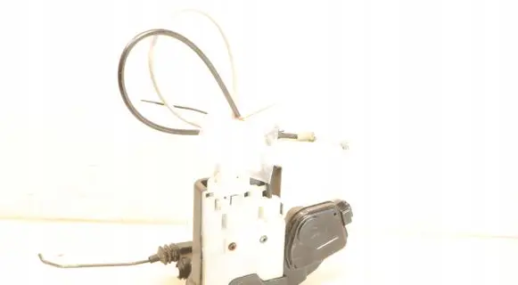 KIA Sportage Front door lock