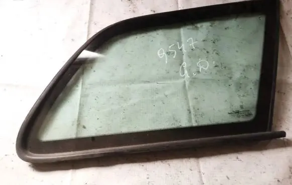 Peugeot 406 Rear side window as2