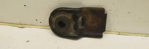 Subaru Legacy Radiator mount bracket
