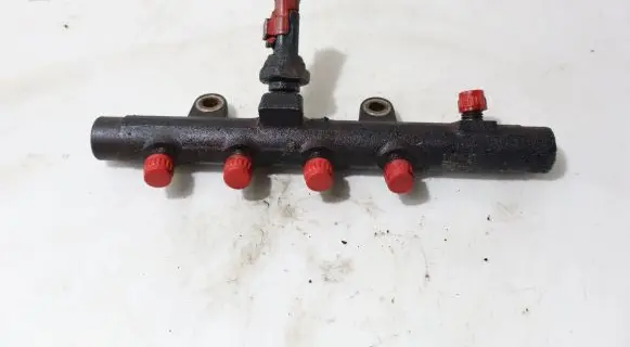 Renault Megane II Fuel main line pipe 5WS40154