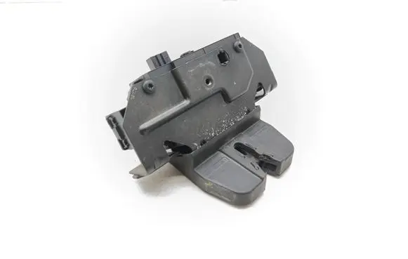 Opel Signum Tailgate/trunk/boot lock/catch/latch 13185566