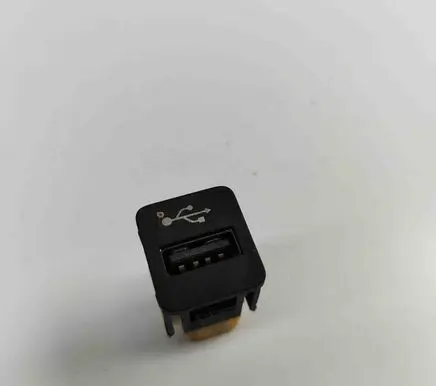 BMW i4 USB socket connector 9229294