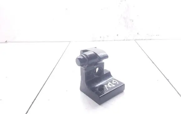 Volkswagen Touareg I Rear door upper hinge 7L0833402B