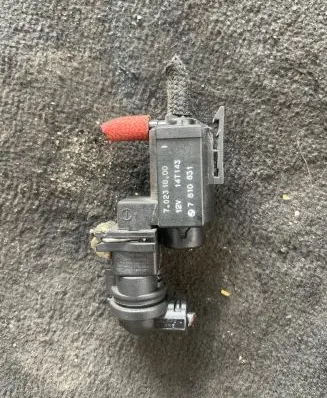 BMW 5 E60 E61 Turbo solenoid valve 70231800 14T143 7810831