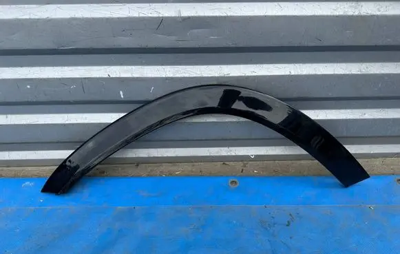 Mercedes-Benz GLE W167 Rear arch trim A1678840000