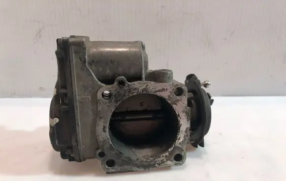 Audi A4 S4 B5 8D Throttle valve 058133063C