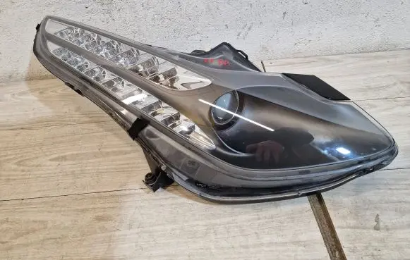 Ferrari FF Headlight/headlamp 251357
