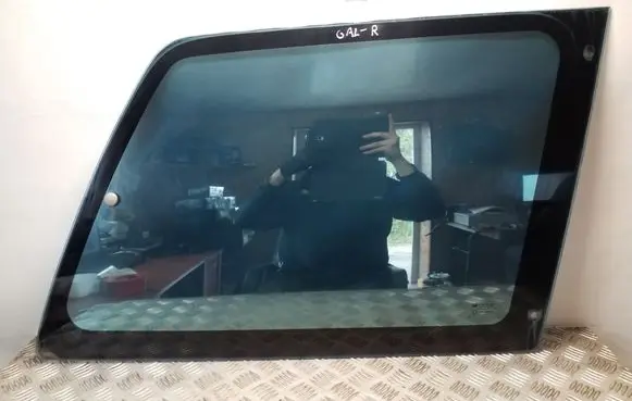 Lancia Zeta Rear side window